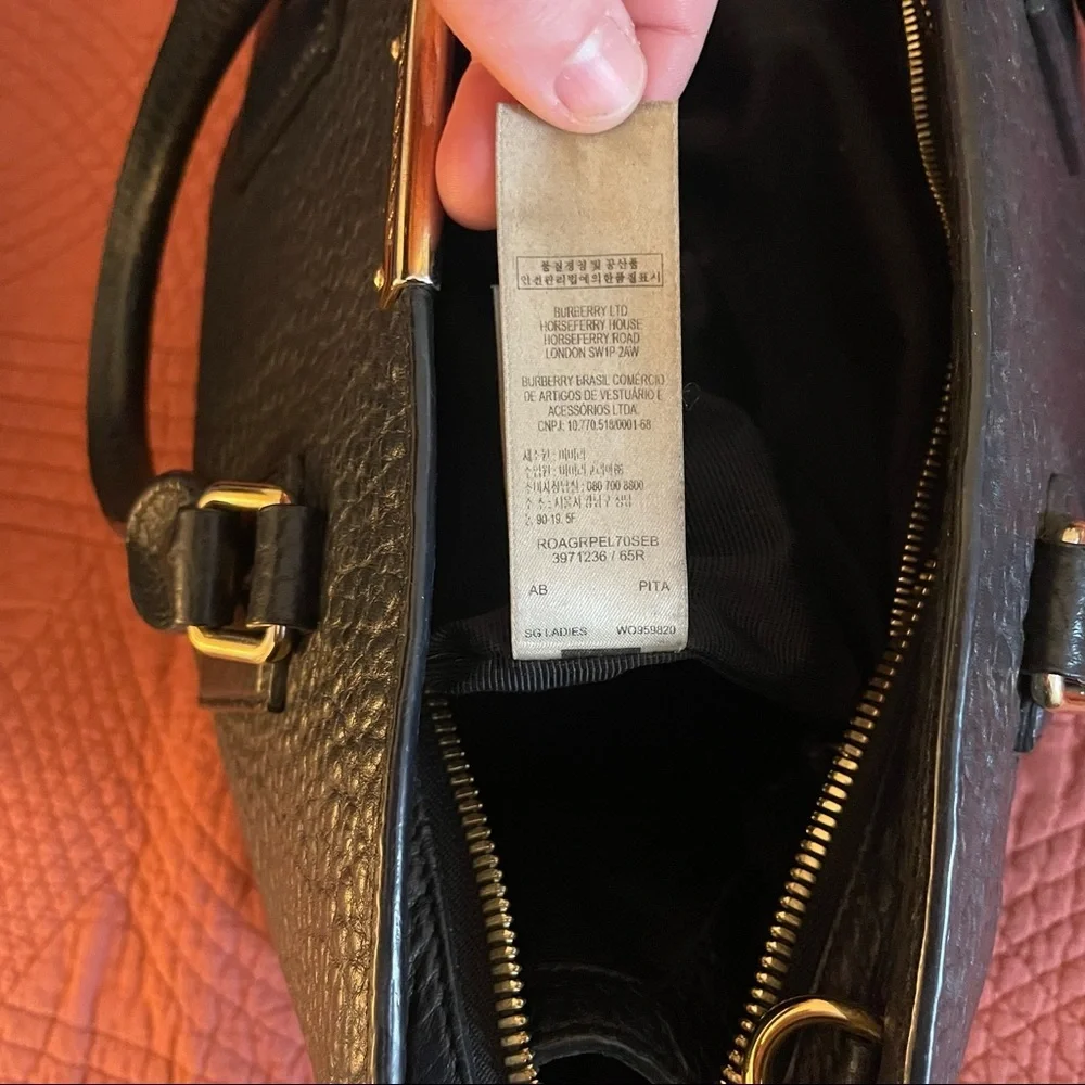 Burberry Clifton Convertible Tote Heritage Grained Leather Medium - Picture 15 of 15